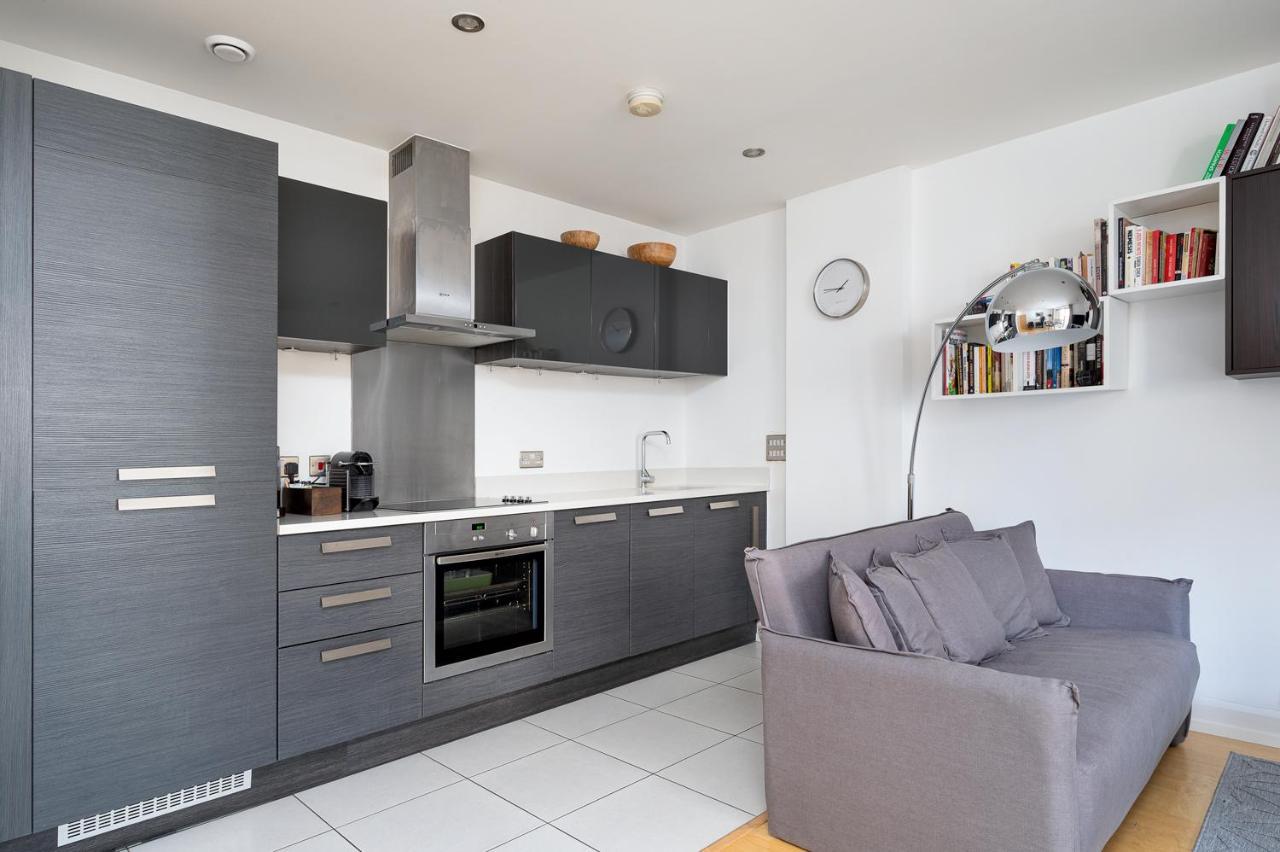 D8 - Canal View Apartment Londra Exterior foto