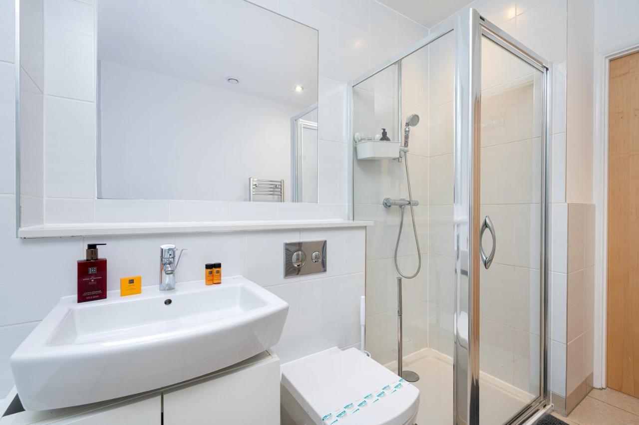 D8 - Canal View Apartment Londra Exterior foto